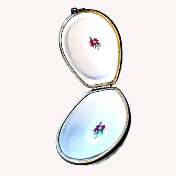 Vintage Porcelain Hinged Clam Shell Trinket Box ~ White/Aqua w/Floral, Gold Trim - Picture 10 of 13